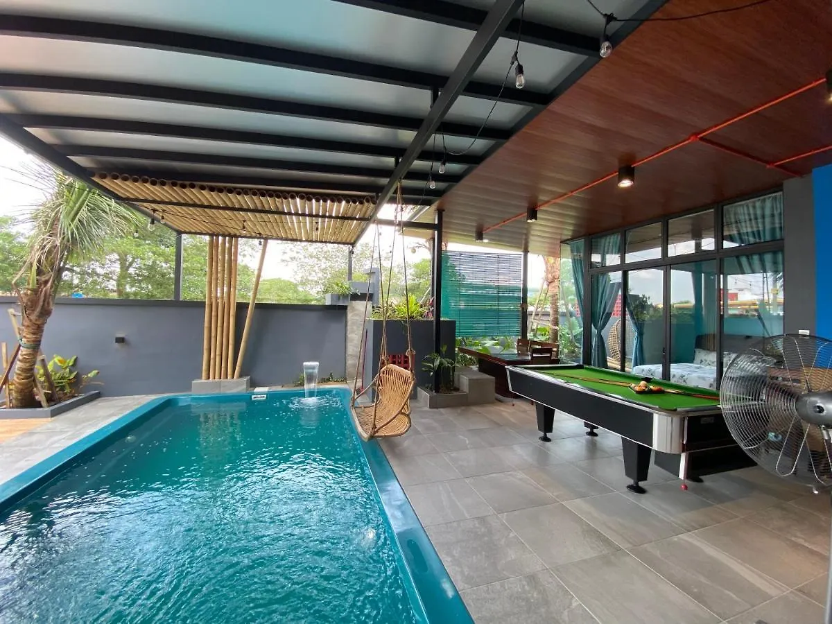 بيت للعطل The Riimbun Villa, جوهر بهرو